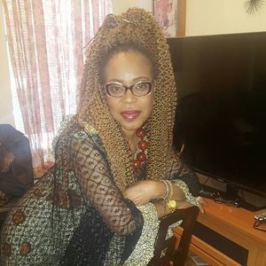 Meet your Posher, Edith